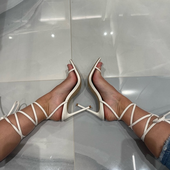 Brand new AQUA white tie heels - Picture 4 of 6